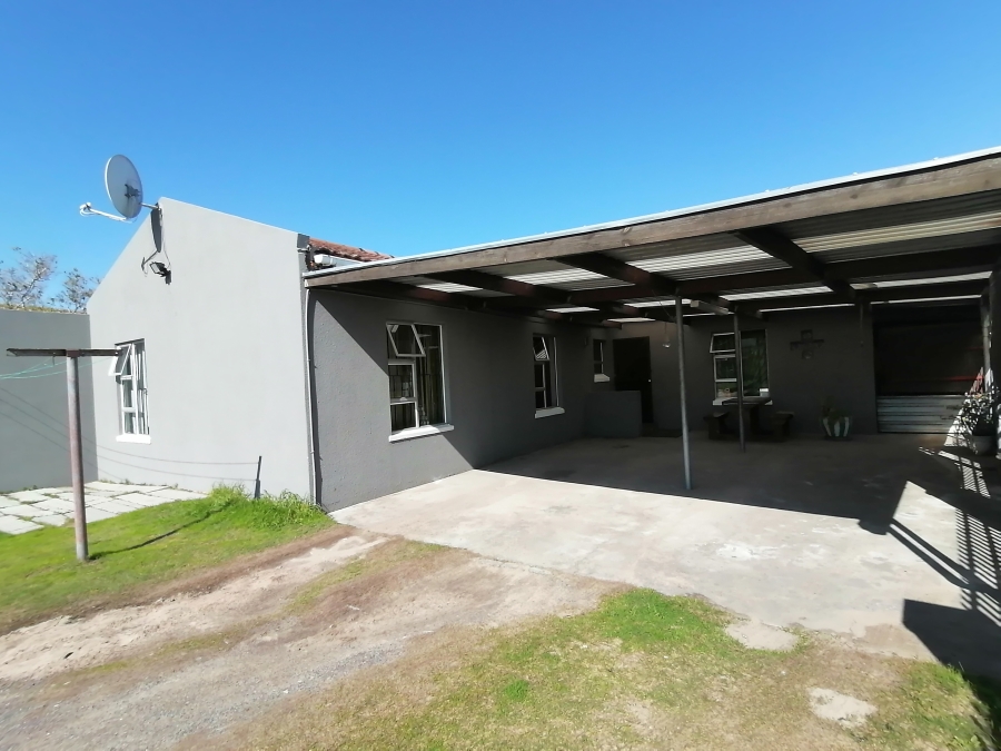 3 Bedroom Property for Sale in Perm Gardens Western Cape